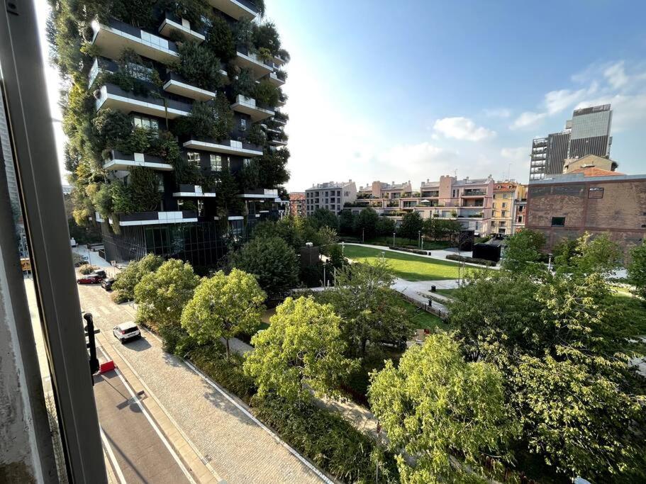 Sotto Il Bosco Verticale House Appartamento *